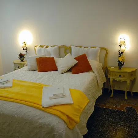 Small Luxury House Apartament