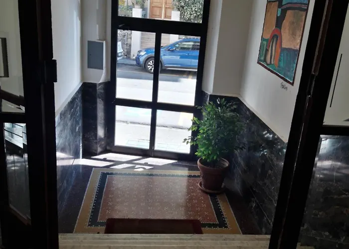 شقة Small Luxury House