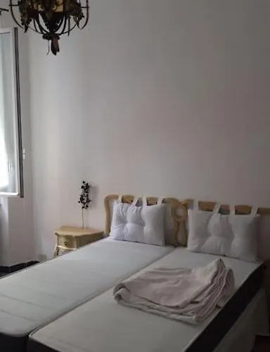 Small Luxury House * لا سبيتسْيا