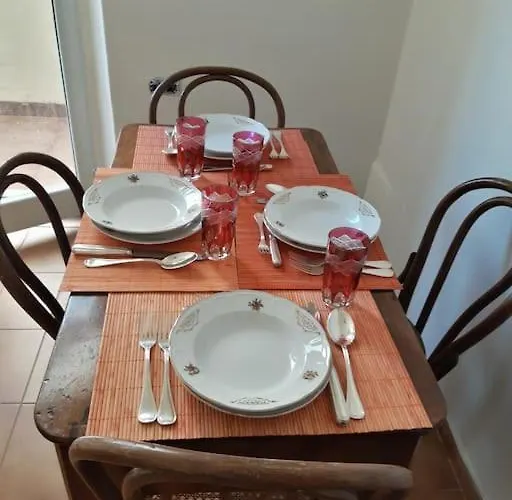 Small Luxury House لا سبيتسْيا