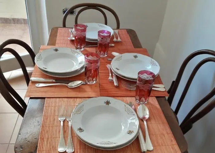 Small Luxury House شقة *