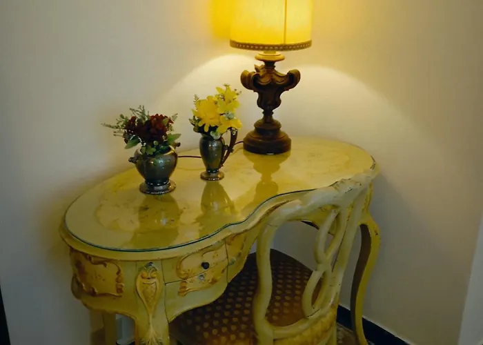 Small Luxury House *